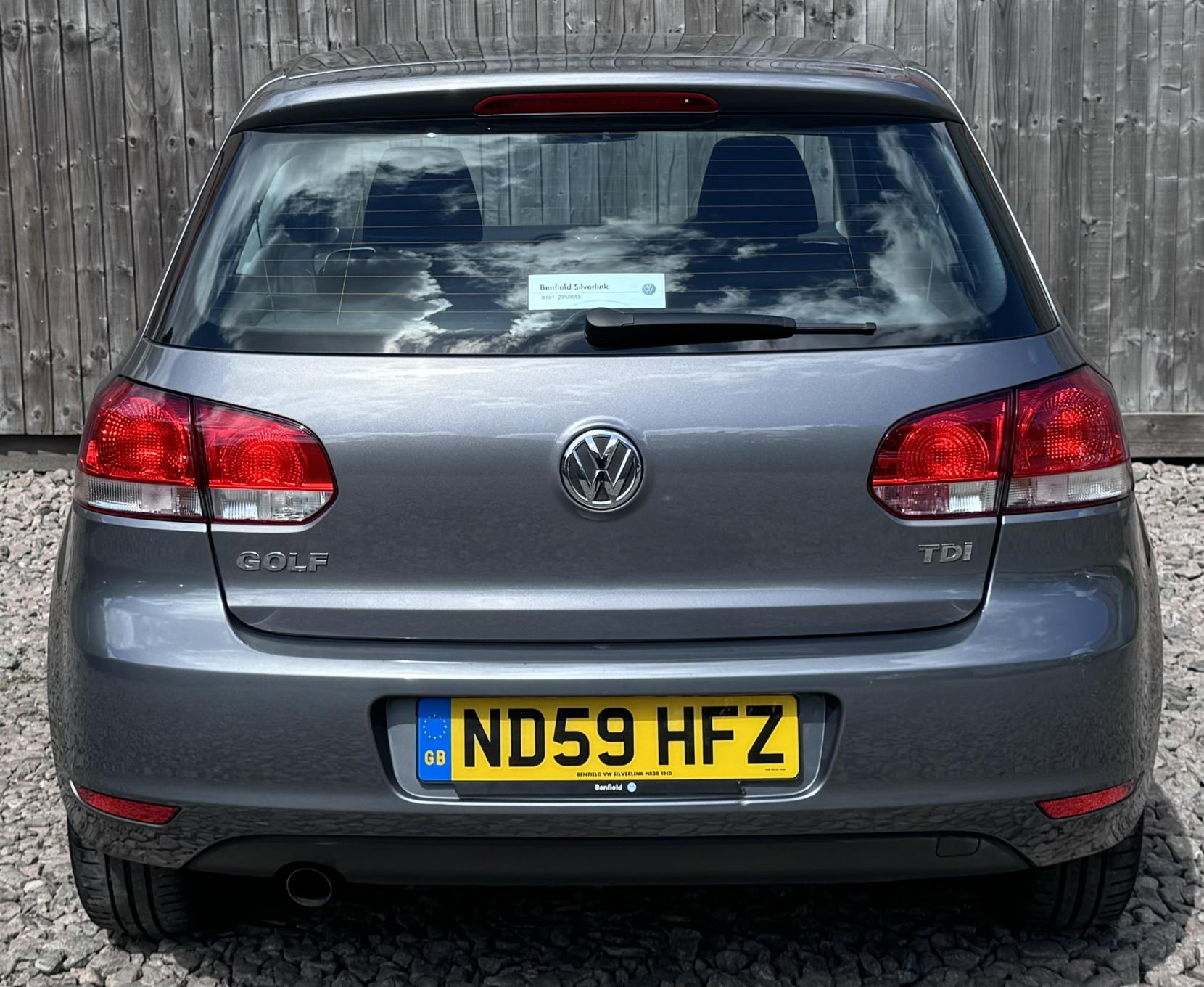 Volkswagen Golf 1.6 TDI S Hatchback 3dr Diesel Manual Euro 5 (105 ps)