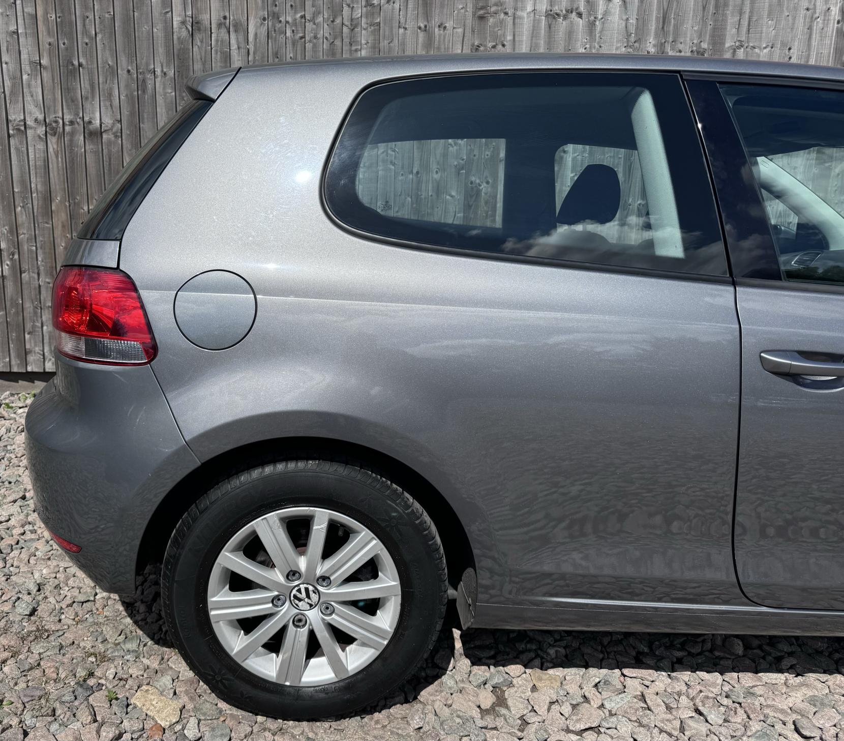 Volkswagen Golf 1.6 TDI S Hatchback 3dr Diesel Manual Euro 5 (105 ps)