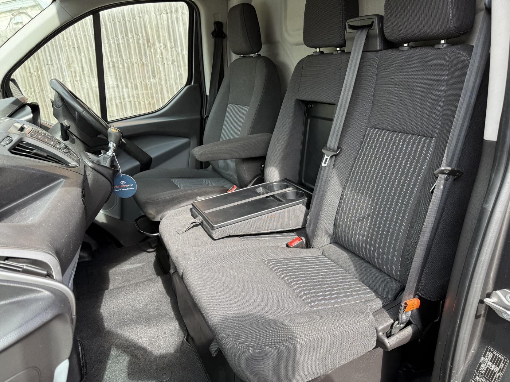 Ford Transit Custom 2.2 TDCi 270 Trend Panel Van 5dr Diesel Manual L1 H1 (186 g/km, 123 bhp)