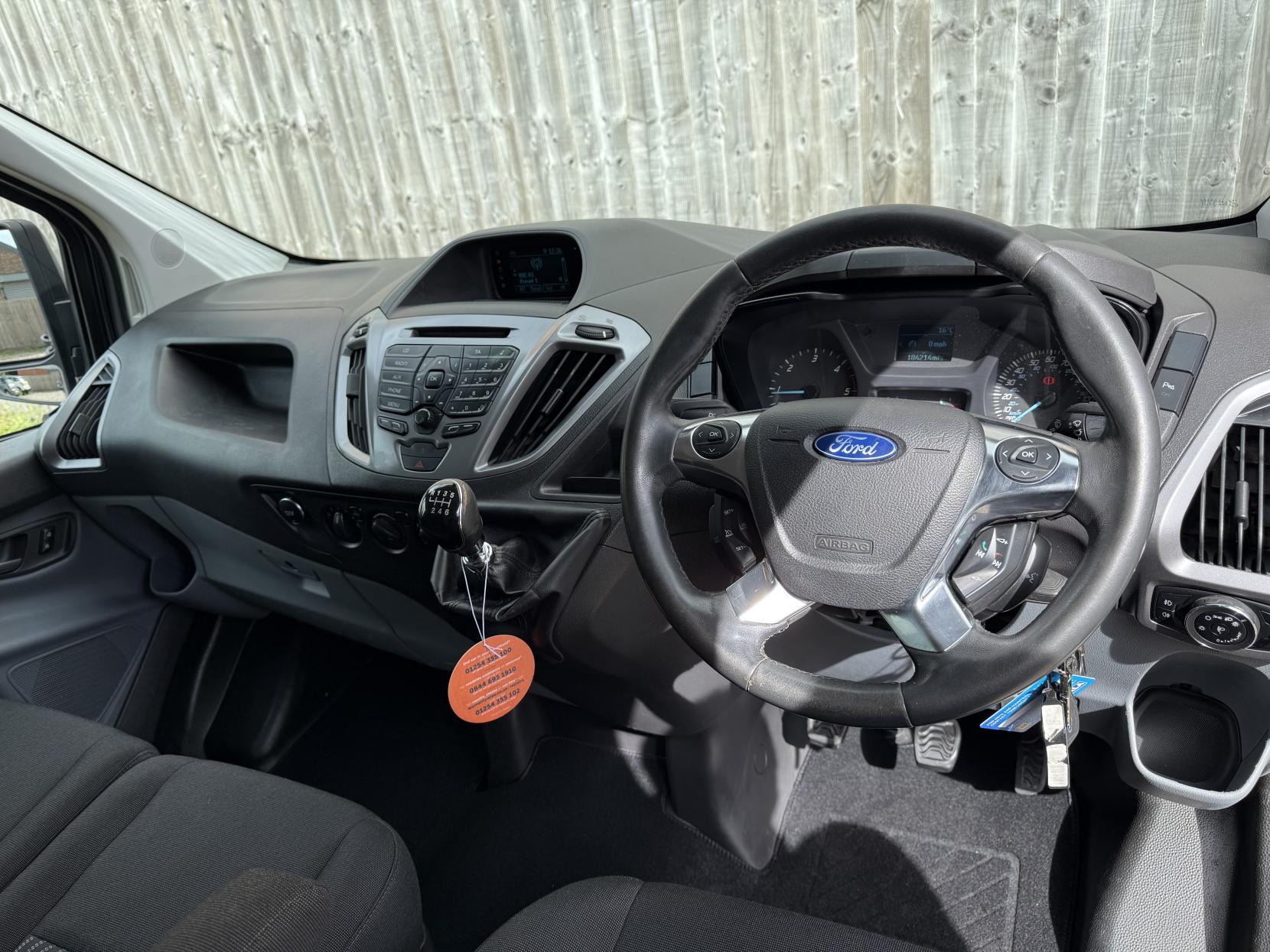 Ford Transit Custom 2.2 TDCi 270 Trend Panel Van 5dr Diesel Manual L1 H1 (186 g/km, 123 bhp)