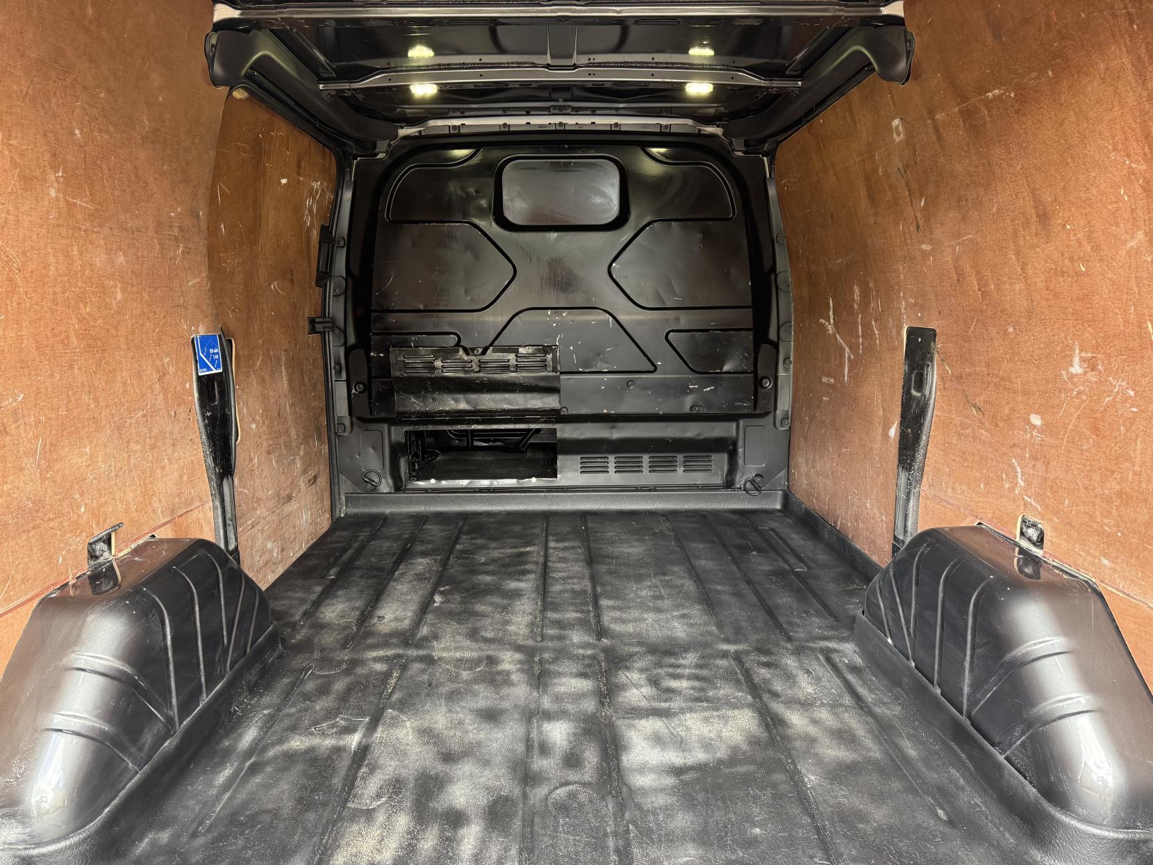 Ford Transit Custom 2.2 TDCi 270 Trend Panel Van 5dr Diesel Manual L1 H1 (186 g/km, 123 bhp)