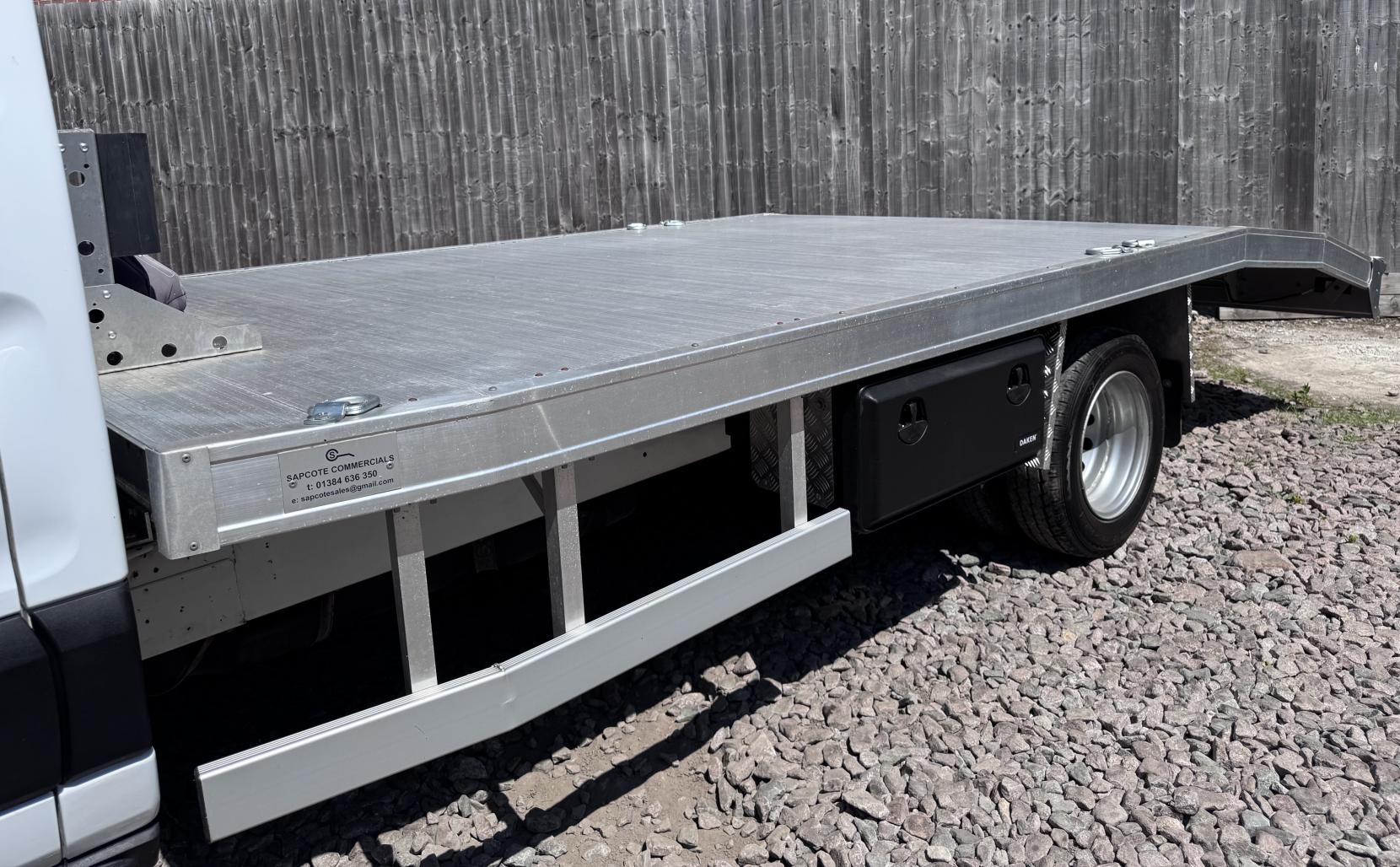 Ford Transit 2.2 TDCi 350 Chassis Cab 2dr Diesel Manual RWD L4 H1 Euro 5 (DRW) (125 ps)