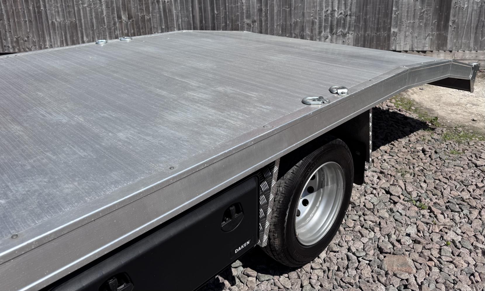 Ford Transit 2.2 TDCi 350 Chassis Cab 2dr Diesel Manual RWD L4 H1 Euro 5 (DRW) (125 ps)