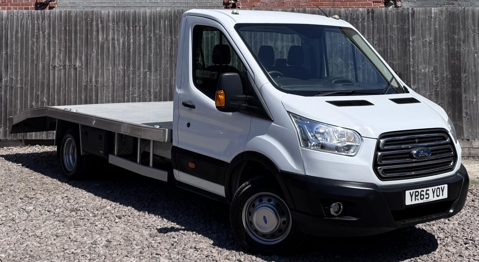 Ford Transit 2.2 TDCi 350 Chassis Cab 2dr Diesel Manual RWD L4 H1 Euro 5 (DRW) (125 ps)