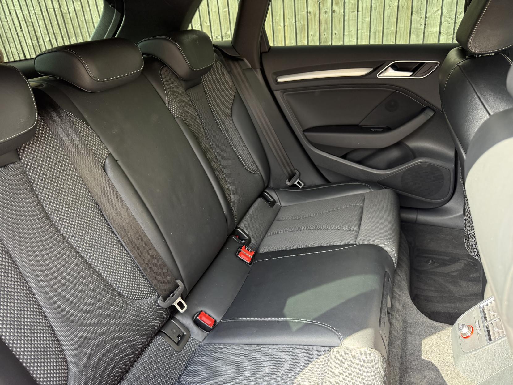 Audi A3 2.0 TDI S line Sportback 5dr Diesel S Tronic quattro Euro 6 (s/s) (184 ps)