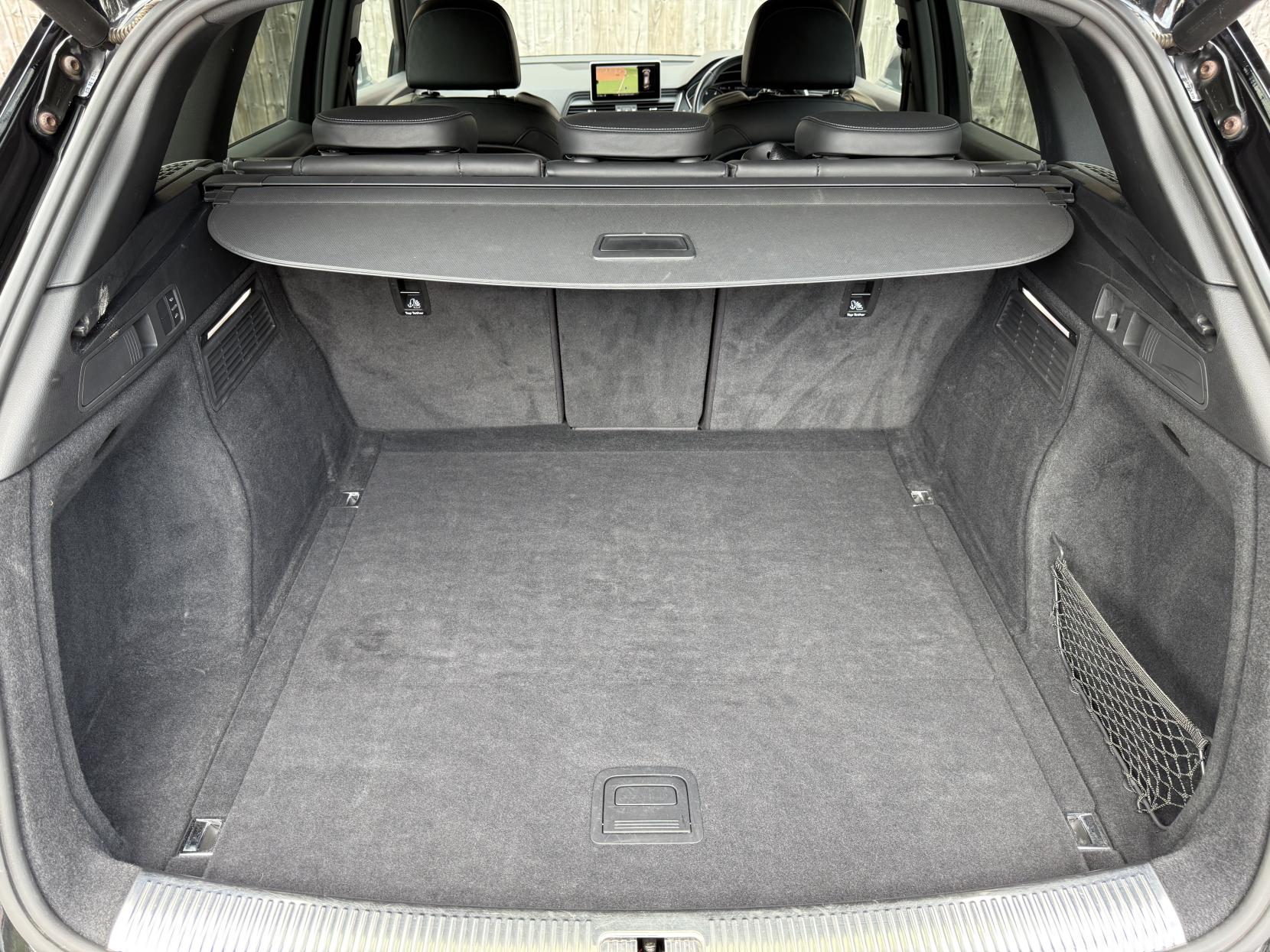 Audi Q5 2.0 TDI S line SUV 5dr Diesel S Tronic quattro Euro 6 (s/s) (190 ps)