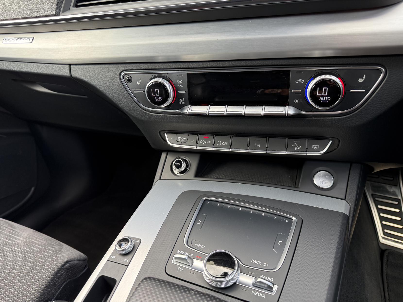 Audi Q5 2.0 TDI S line SUV 5dr Diesel S Tronic quattro Euro 6 (s/s) (190 ps)