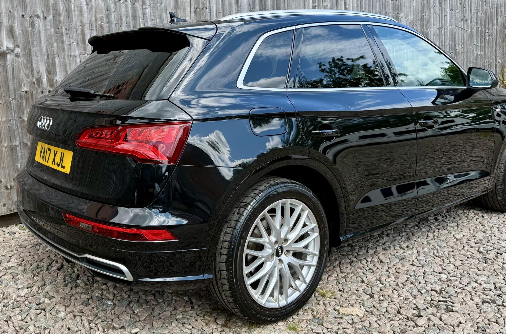 Audi Q5 2.0 TDI S line SUV 5dr Diesel S Tronic quattro Euro 6 (s/s) (190 ps)