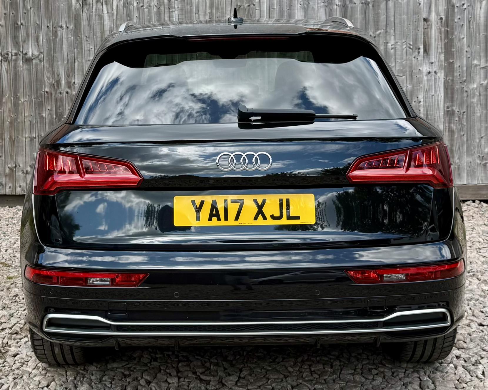 Audi Q5 2.0 TDI S line SUV 5dr Diesel S Tronic quattro Euro 6 (s/s) (190 ps)